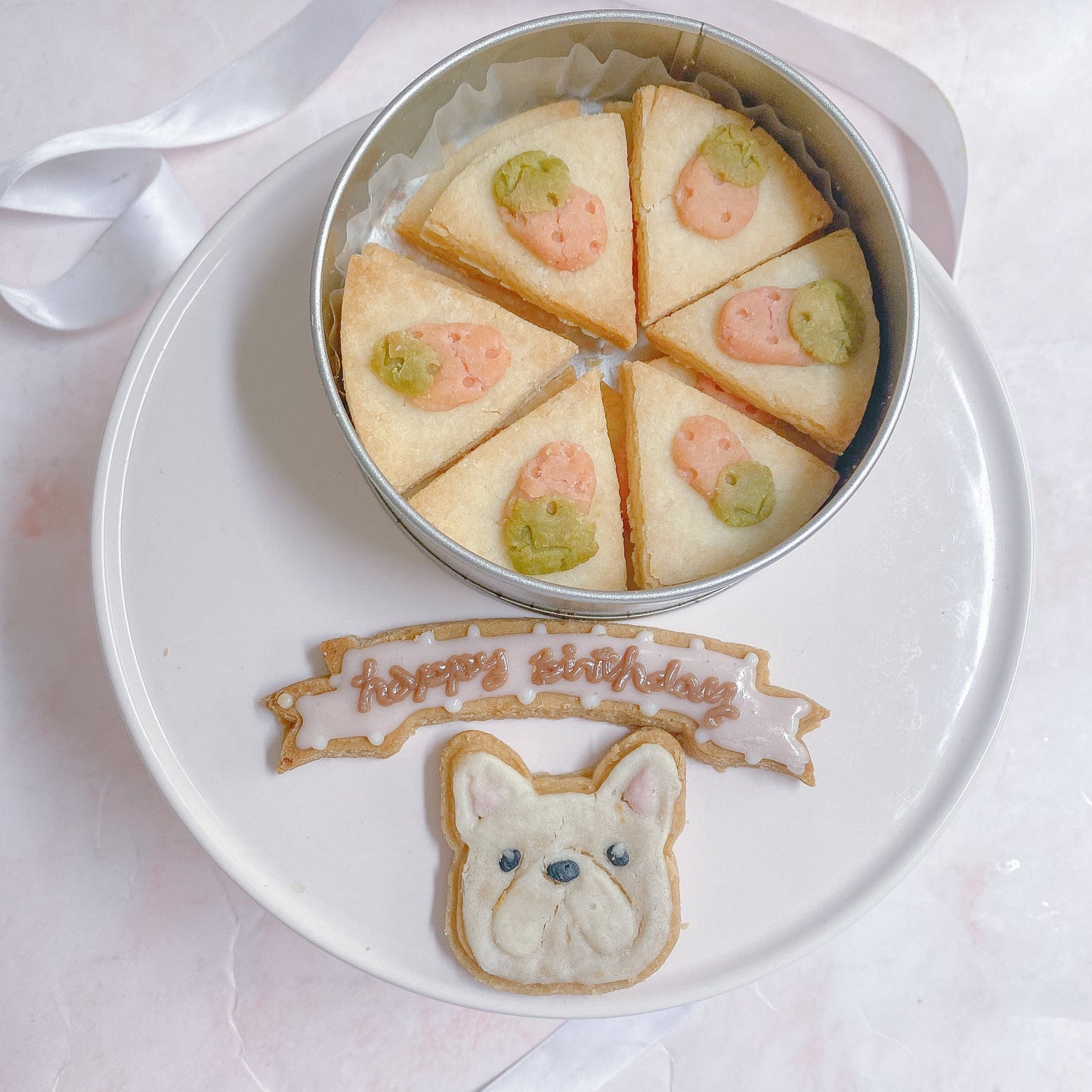 愛犬お顔クッキー缶 ショートケーキ