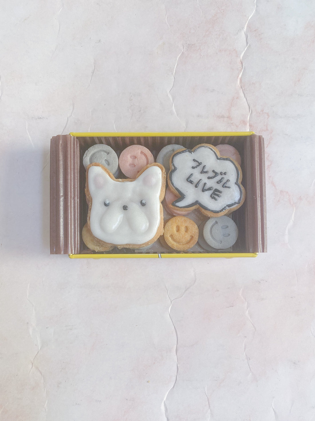 フレブルLIVE限定クッキー缶