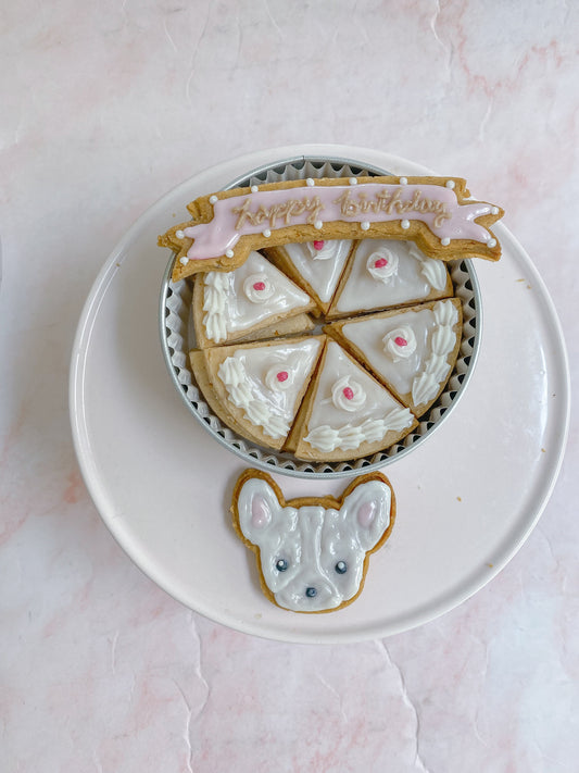 うちの子クッキー缶ショートケーキ